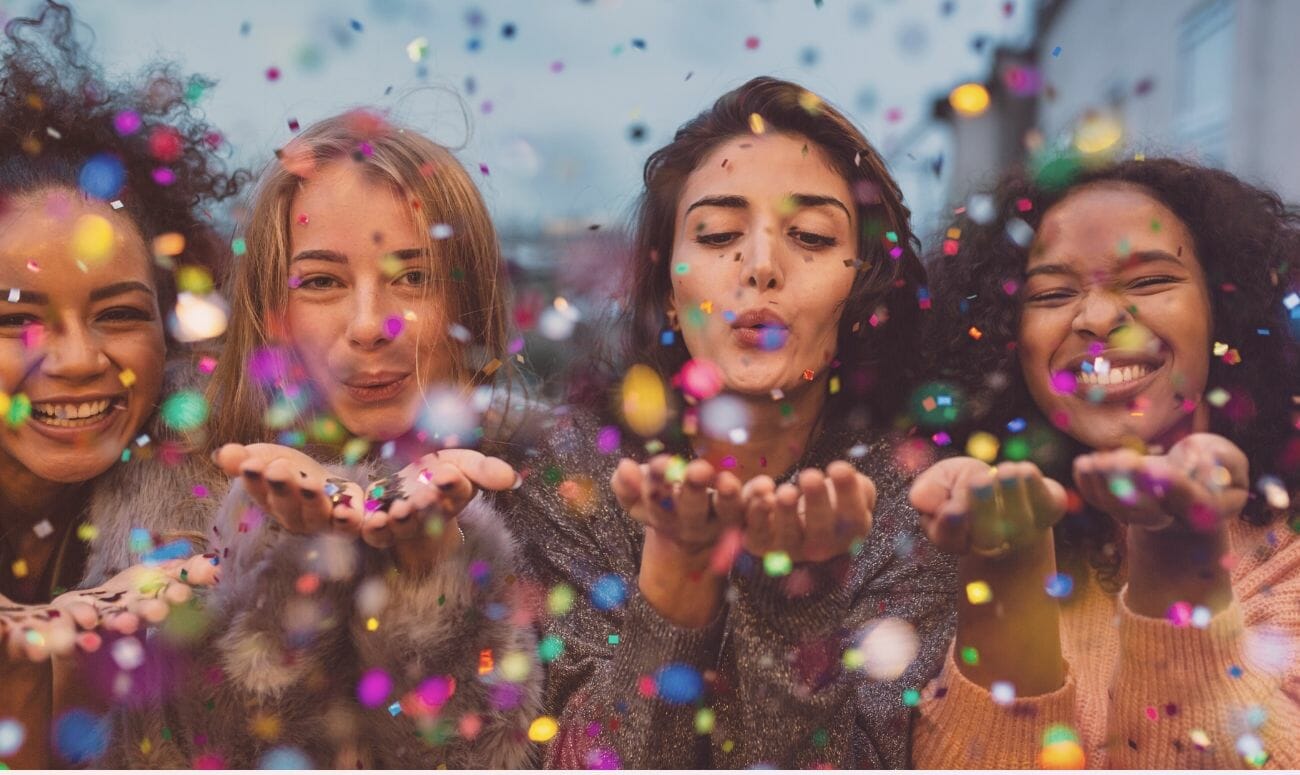 Hence Proved - Hanging Out With Friends Improves Mental Health!