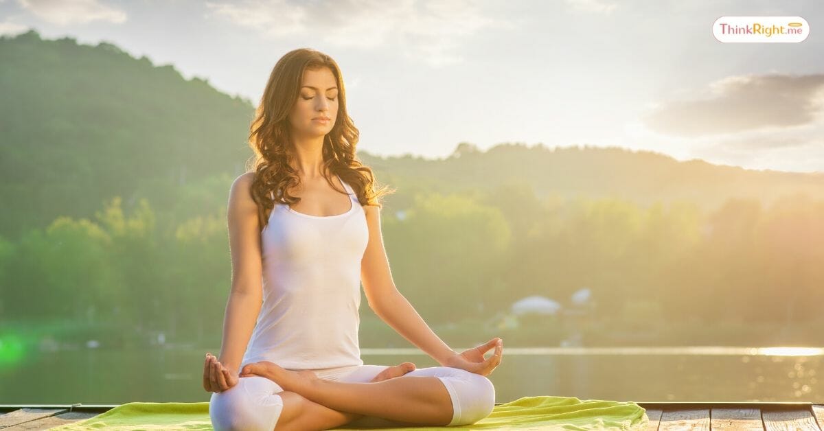 Kassandra meditation with yoga Yoga With